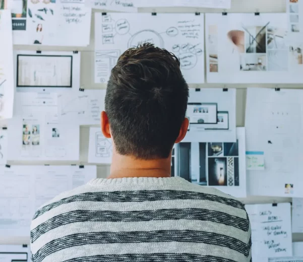 Les registraires de noms de domaine par YL Solutions Web